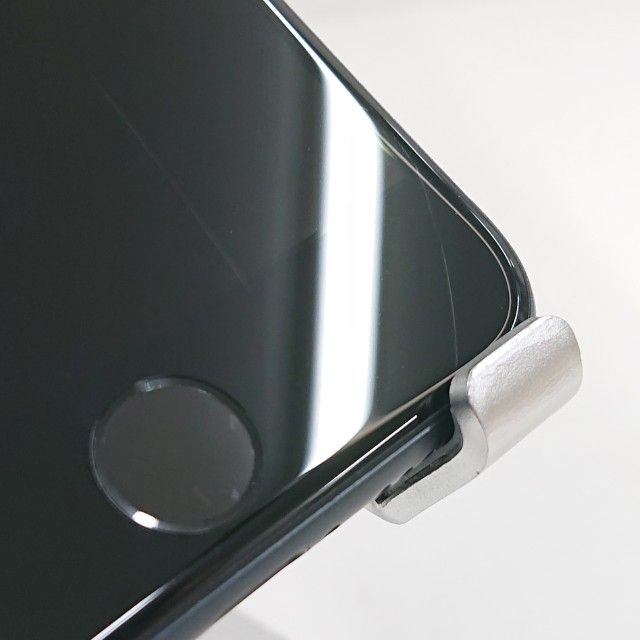 iPhoneSE ��3���� 64GB au �ߥåɥʥ��� c22904