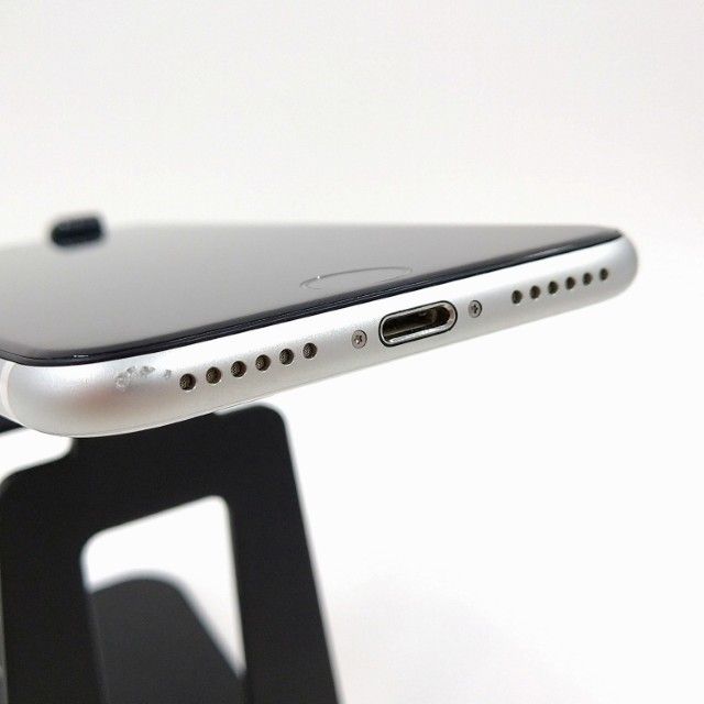 iPhoneSE ��2���� 64GB �ɥ��� �ۥ磻�� c21882