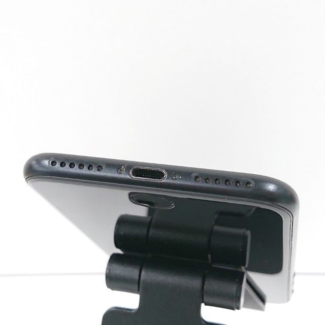 iPhoneSE ��2���� 64GB au �֥�å� c16577