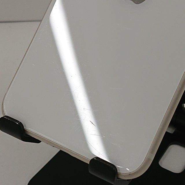 iPhoneSE ��3���� 64GB SoftBank �������饤�� c20701