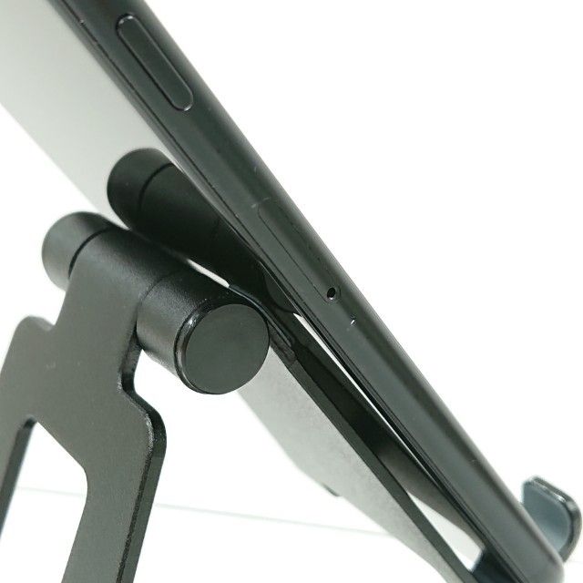 iPhoneSE ��2���� 64GB au �֥�å� c18904