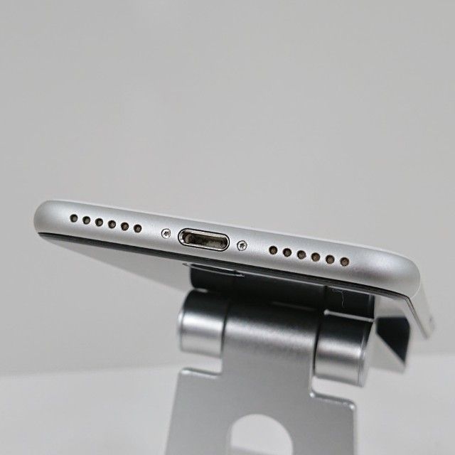 iPhoneSE ��2���� 64GB �ɥ��� �ۥ磻�� c16601