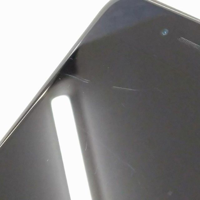 iPhoneSE ��2���� 64GB au �ۥ磻�� c22828