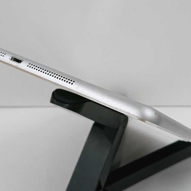 ���������ʡ�iPad Air Wi-Fi+Cellular 16GB  SIM�ե꡼ c18600