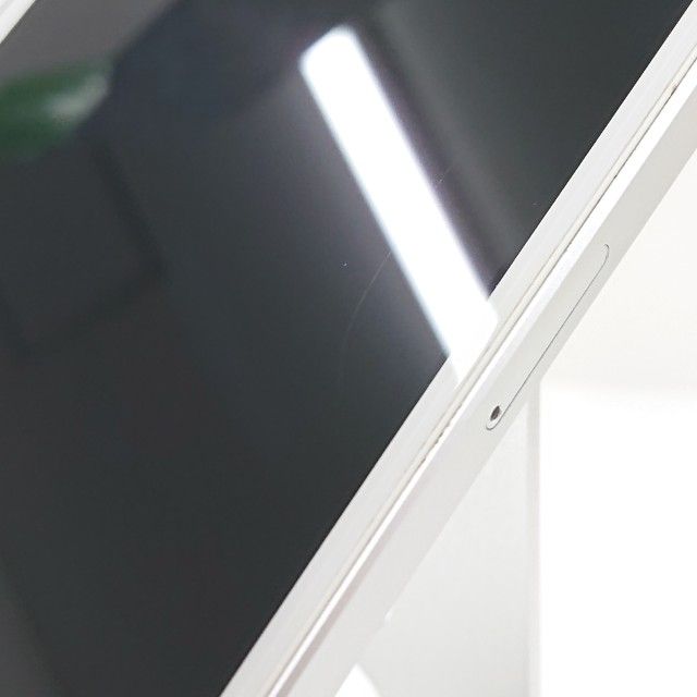 iPhoneSE 16GB SIM�ե꡼ ����С� c18946