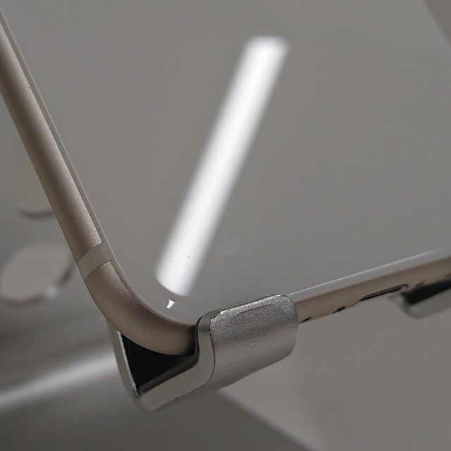 iPhoneSE ��3���� 64GB �ɥ��� �������饤�� c23264