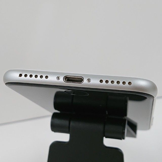 iPhoneSE ��2���� 256GB SoftBank �ۥ磻�� c17375