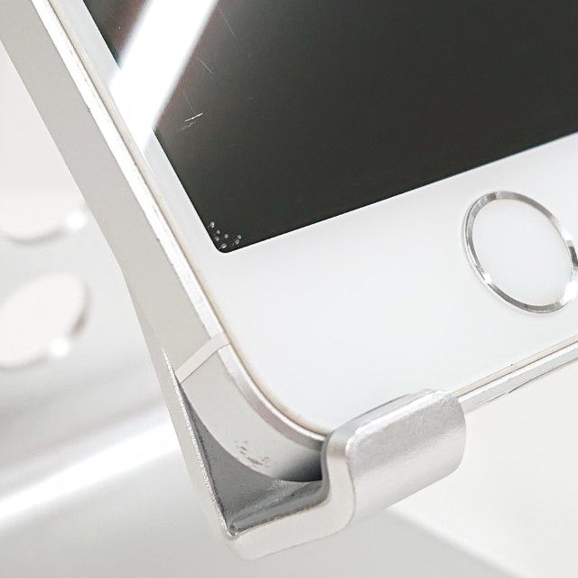 iPhoneSE 64GB SIM�ե꡼ ����С� c18947