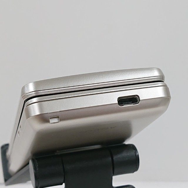 �ڥ�����ʡ�AQUOS �������� SH-02L �ɥ��� ������� c20872