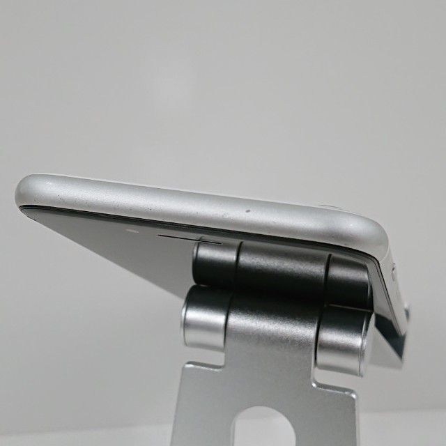 iPhoneSE ��2���� 64GB �ɥ��� �ۥ磻�� c16600