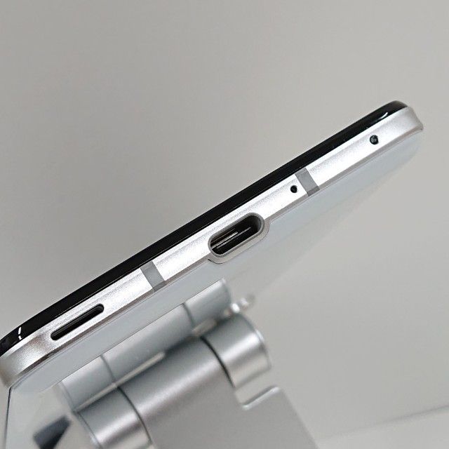 AQUOS R5G SHG01 au ��������ۥ磻�� c17557