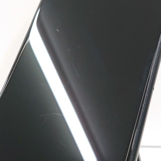 iPhoneSE ��2���� 64GB au �֥�å� c16576