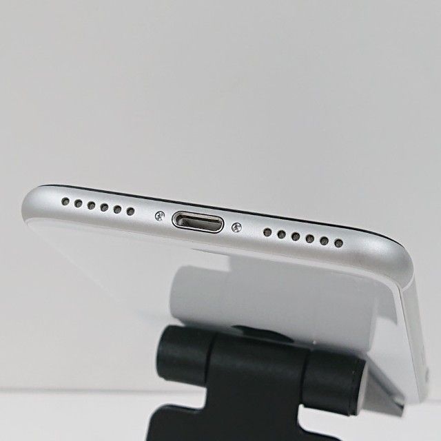 iPhoneSE ��2���� 64GB �ɥ��� �ۥ磻�� c20704