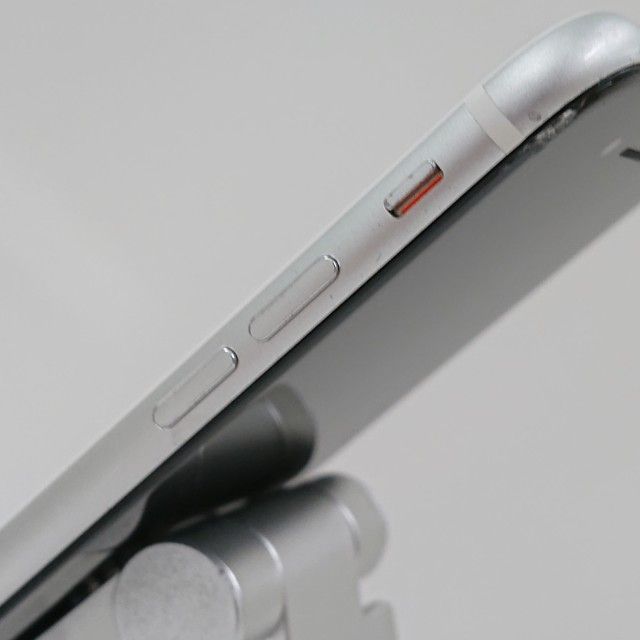 iPhoneSE ��2���� 64GB �ɥ��� �ۥ磻�� c16600