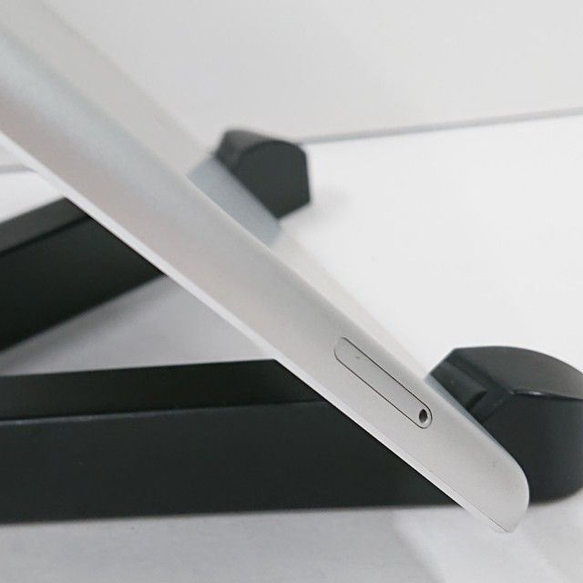 iPad Air Wi-Fi+Cellular 16GB SIM�ե꡼ ����С� c18599