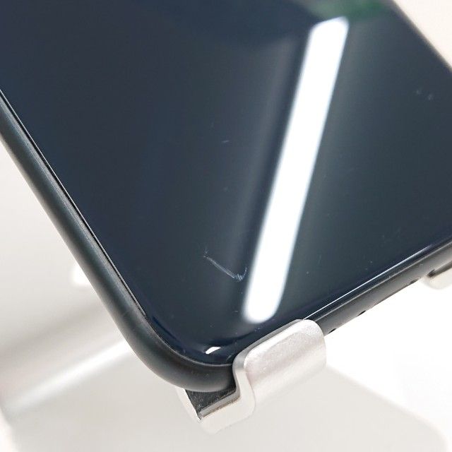 iPhoneSE ��3���� 64GB au �ߥåɥʥ��� c20918