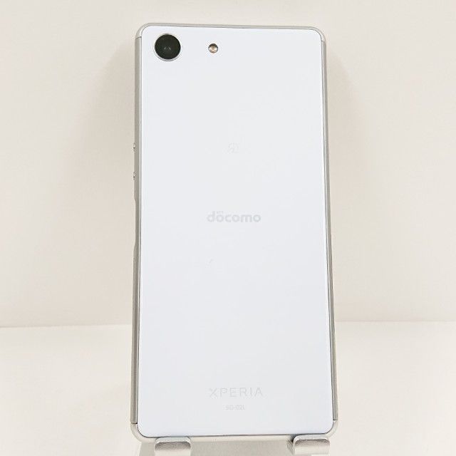 Xperia Ace SO-02L �ɥ��� �ۥ磻�� c22484
