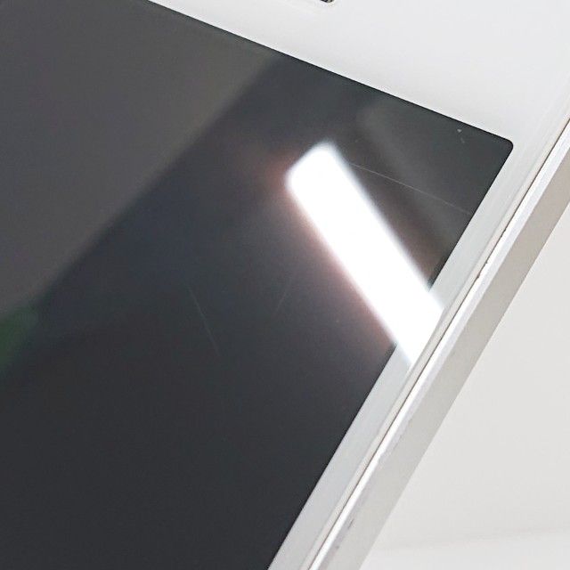 iPhoneSE 128GB SIM�ե꡼ ����С� c18954