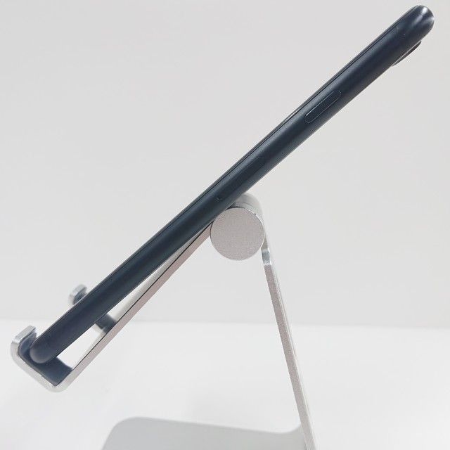 iPhoneSE ��2���� 64GB �ɥ��� �֥�å� c18464