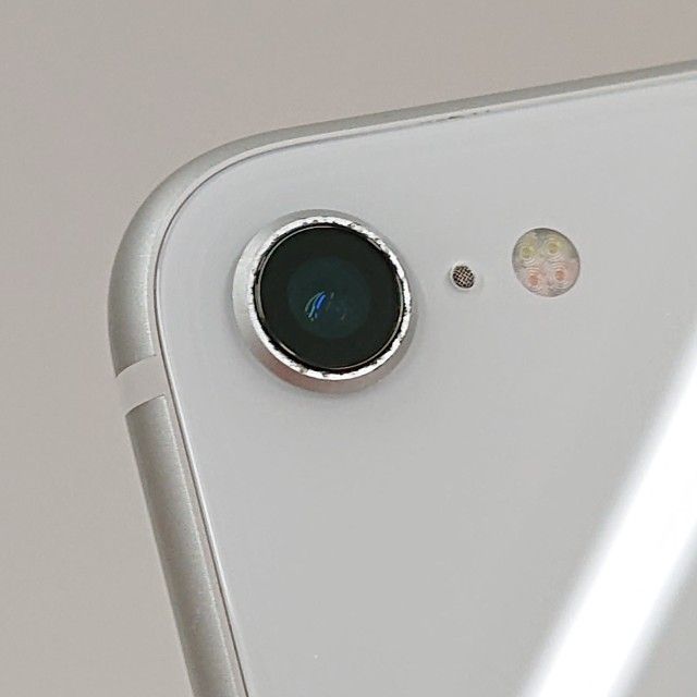 iPhoneSE ��2���� 64GB au �ۥ磻�� c19191