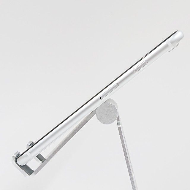 iPhoneSE ��2���� 64GB �ɥ��� �ۥ磻�� c18687