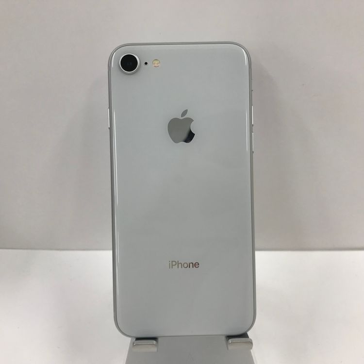 au iPhone8 64GB 銀 新品同様品 判定○ 白ロム ムスビー｜iPhone8 64GB au シルバー 付属品有 n05987【iPhone8 au