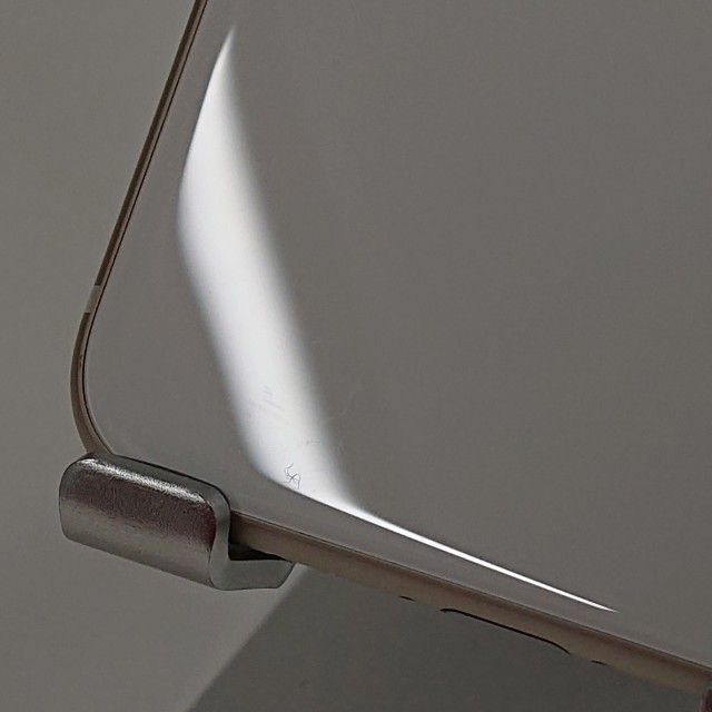 iPhoneSE ��3����  64GB �ɥ��� �������饤�� c16087