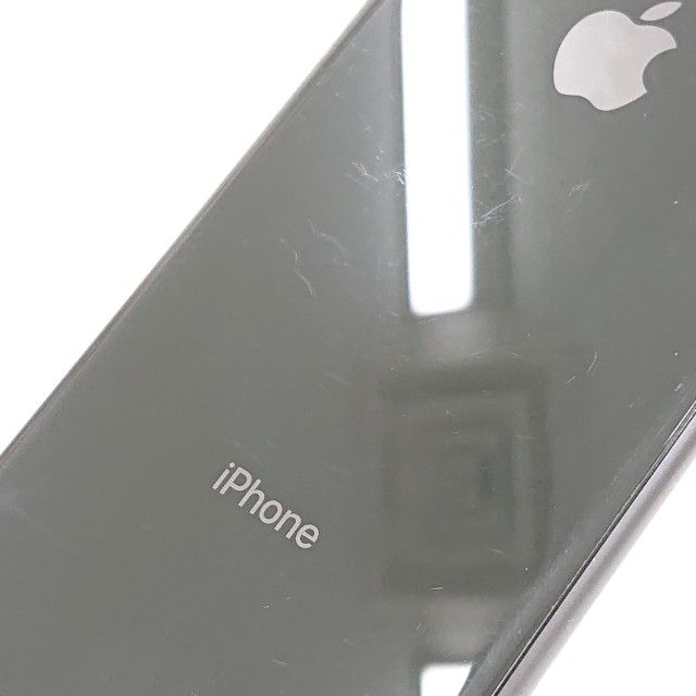 iPhone8 64GB au ���ڡ������쥤 c22600