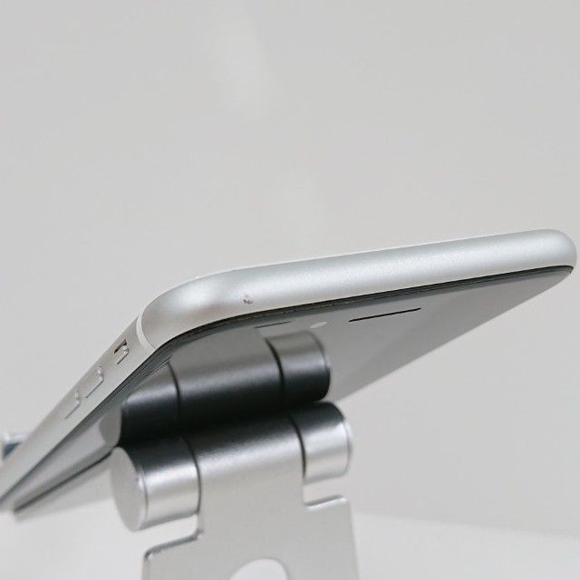 iPhoneSE ��2���� 64GB �ɥ��� �ۥ磻�� c18436