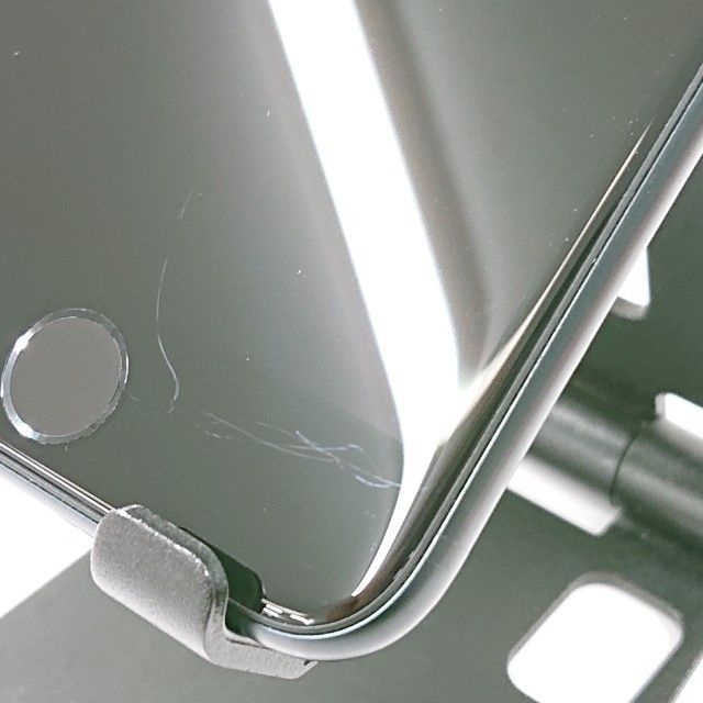 iPhoneSE ��3���� 64GB SoftBank �ߥåɥʥ��� c22153