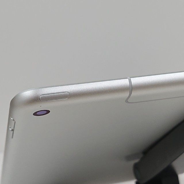 iPad Air 3 Wi-Fi+Cellular 64GB SIM�ե꡼ ����С� c19685