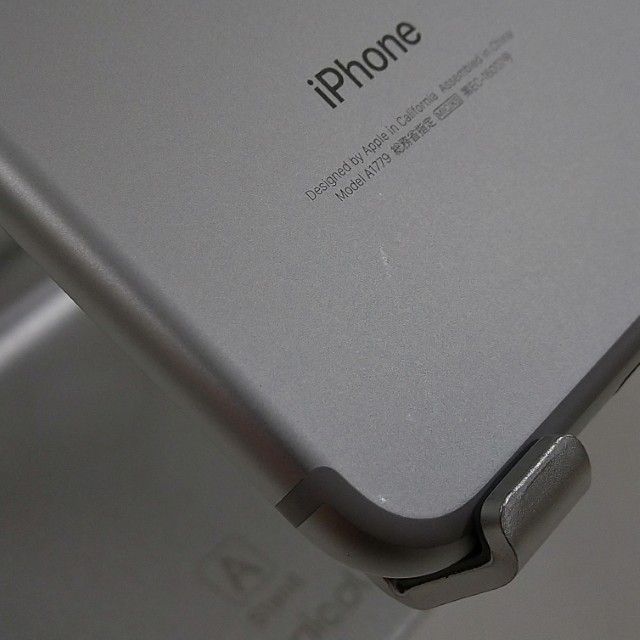 iPhone7 32GB �ɥ��� ����С� c22436