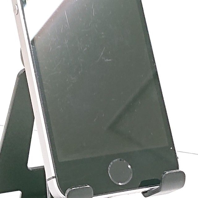 ムスビー｜iPhoneSE 16GB SIMフリー スペースグレイ c21140【iPhone SE