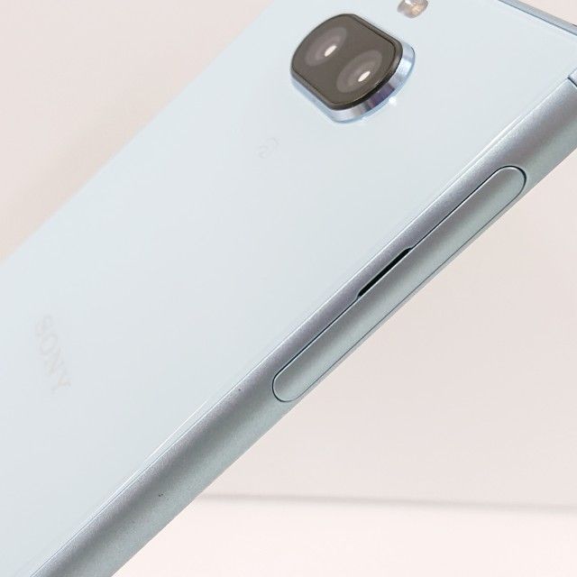 Xperia 8 SOV42 au �֥롼 c17487