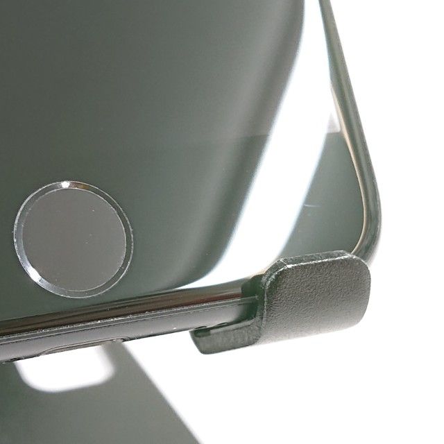 iPhoneSE ��2���� 64GB �ɥ��� �֥�å� c19009