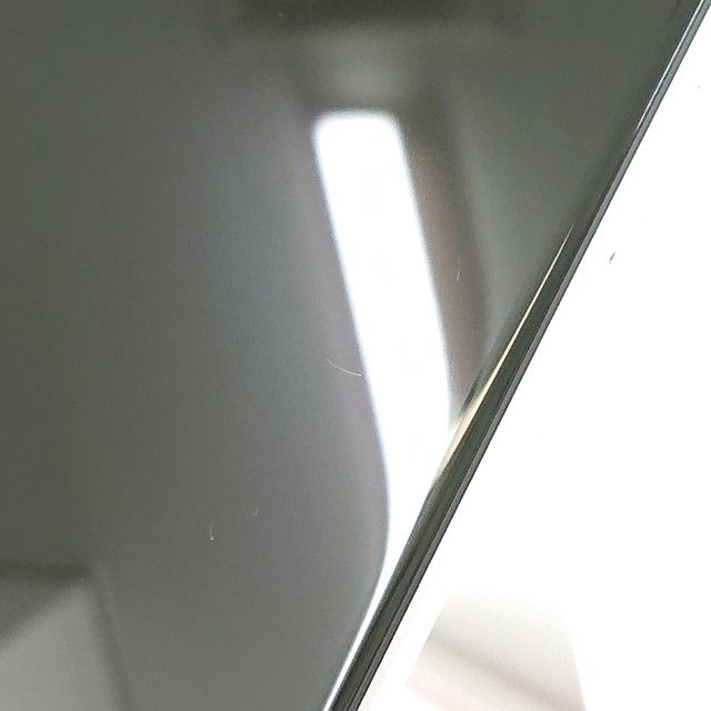 iPhoneSE ��2���� 64GB au �ۥ磻�� c16288