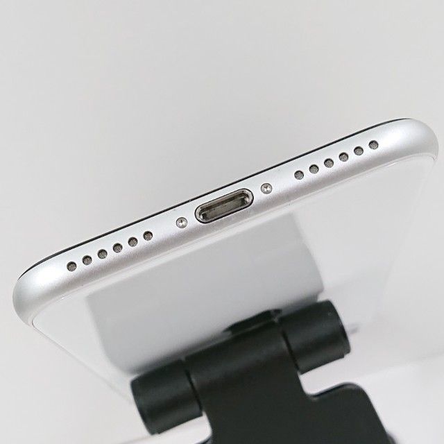 iPhoneSE ��2���� 64GB �ɥ��� �ۥ磻�� c21731