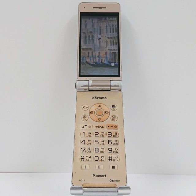 �ڥ�����ʡ�P-smart �������� P-01J �ɥ��� ������� c23126
