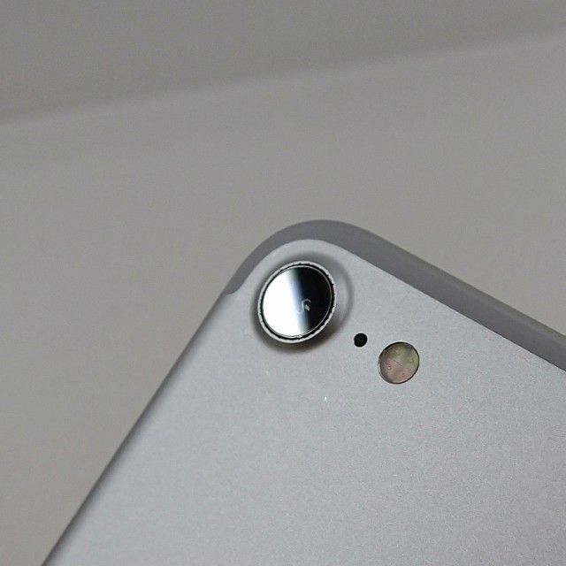 iPhone7 32GB �ɥ��� ����С� c22436