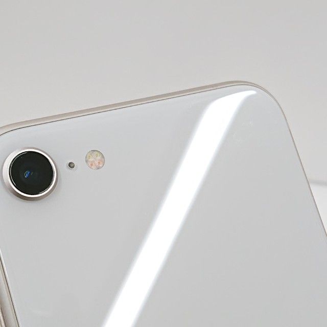 iPhoneSE ��3���� 64GB �ɥ��� �������饤�� c23254
