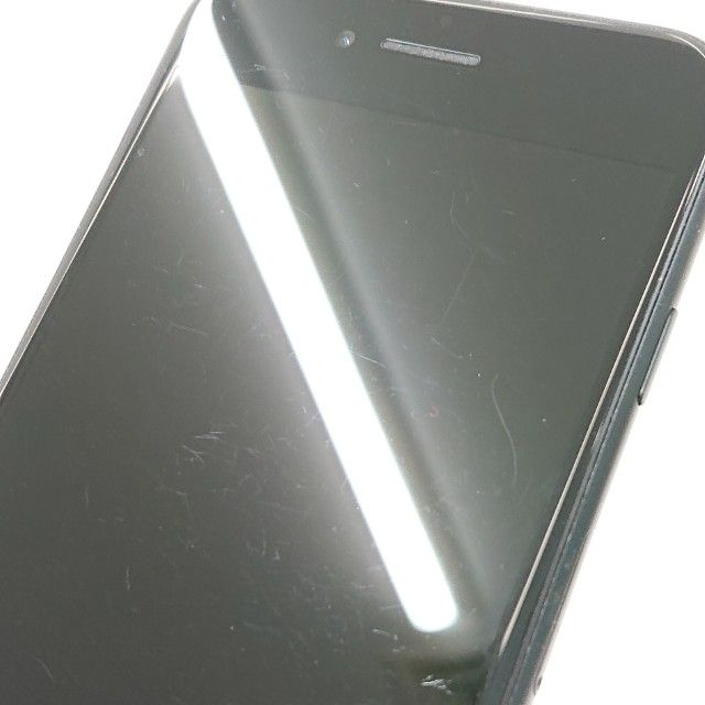 iPhoneSE ��2���� 64GB au �֥�å� c16577