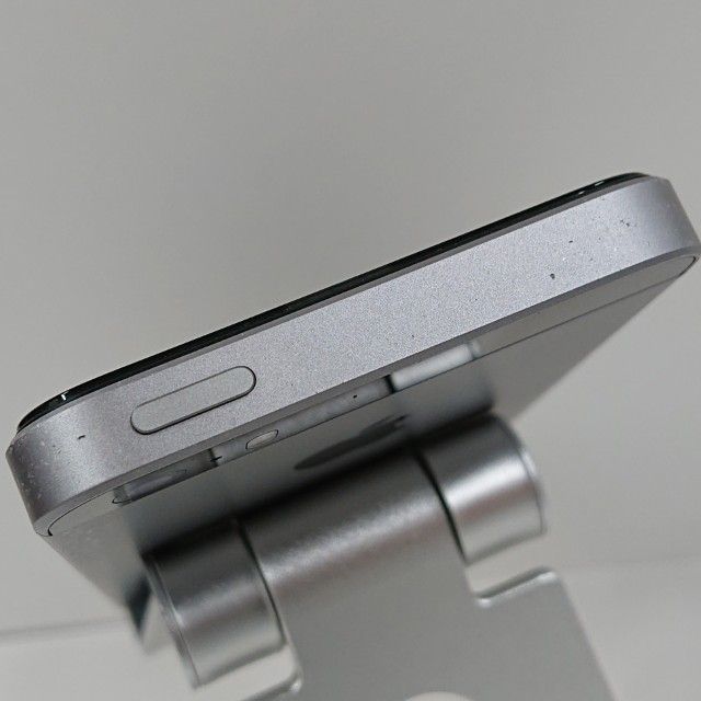 �ڥ�����ʡ�iPhoneSE 16GB SIM�ե꡼ ���ڡ������쥤 c21151