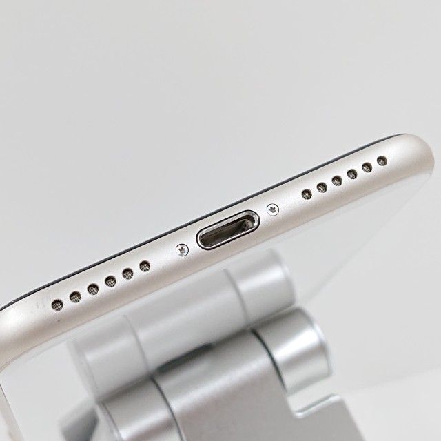 iPhoneSE ��3���� 64GB �ɥ��� �������饤�� c20924