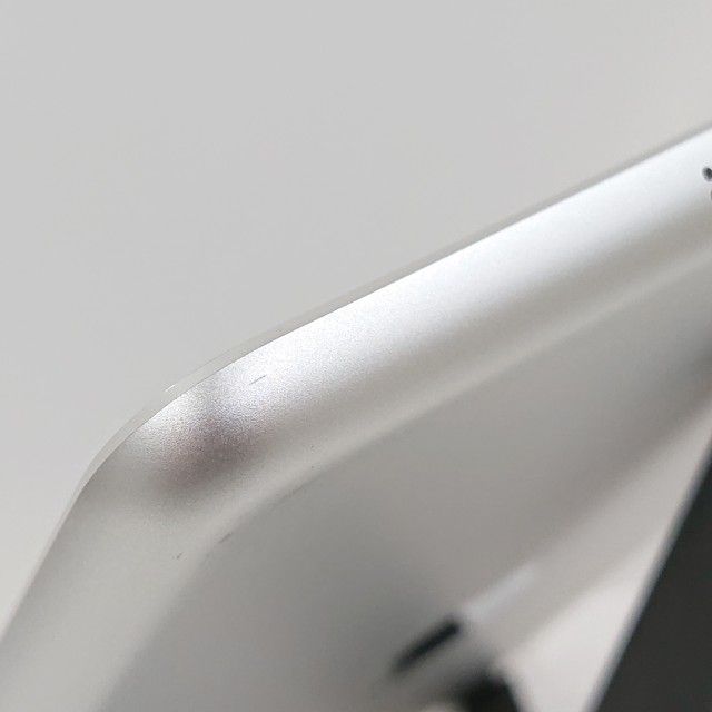 iPad Air Wi-Fi + Cellular 16GB au ����С� c21754