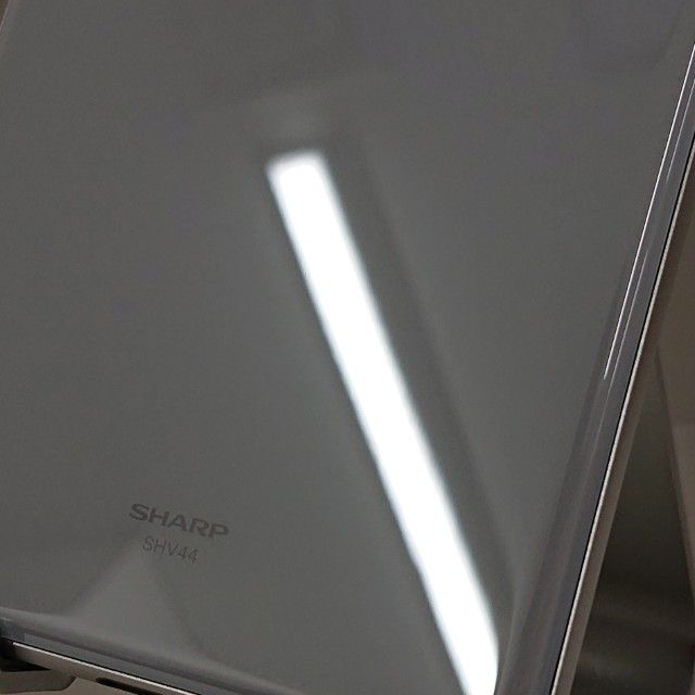 AQUOS R3 SHV44 au �ץ���ʥۥ磻�� c21997