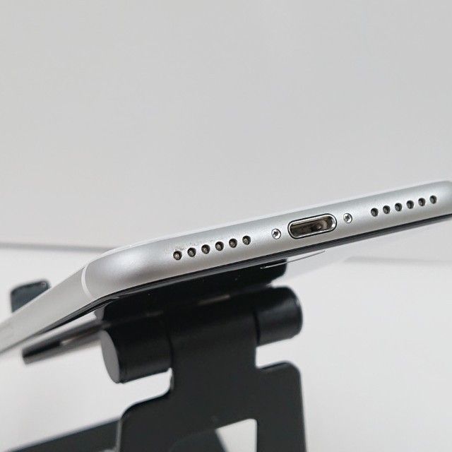 iPhoneSE ��2���� 64GB SoftBank �ۥ磻�� c18926