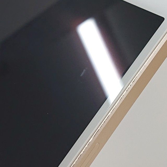 iPhoneSE 16GB SIM�ե꡼ ������� c18949