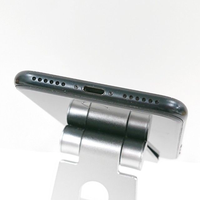 iPhoneSE ��2���� 64GB �ɥ��� �֥�å� c18216