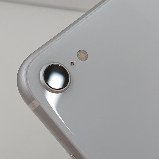 iPhoneSE ��2���� 64GB �ɥ��� �ۥ磻�� c23176