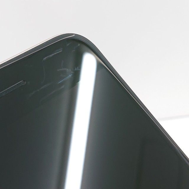 iPhoneSE ��3���� 64GB au �������饤�� c23011